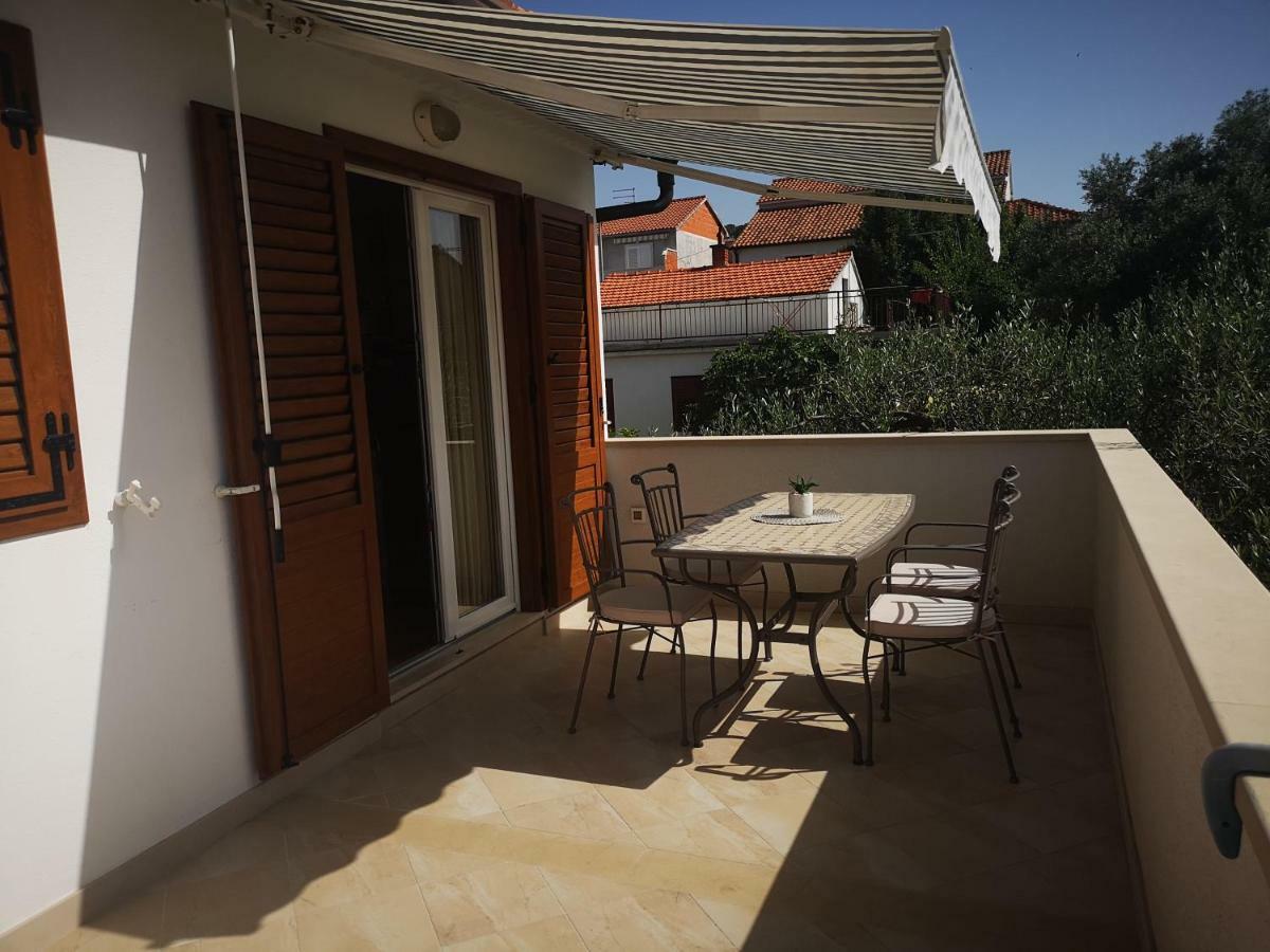 Apartment Andrea Supetar Exterior foto